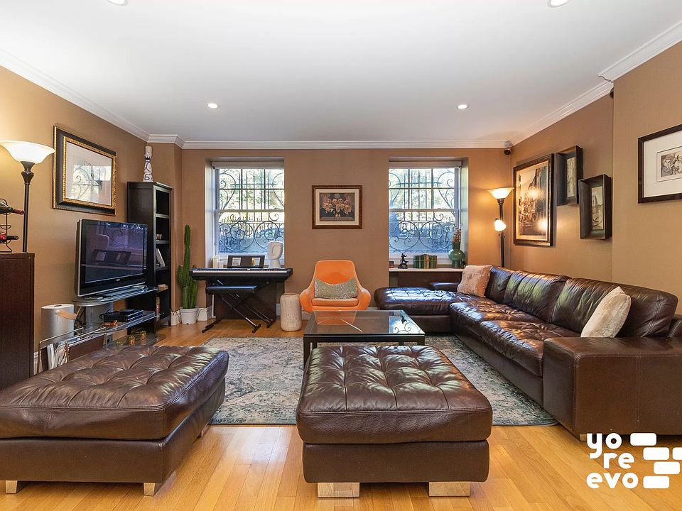 1st image of 240 E 15th St APT 1