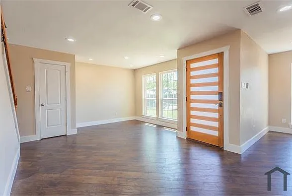 5202 Vagas Dr — Photo 6