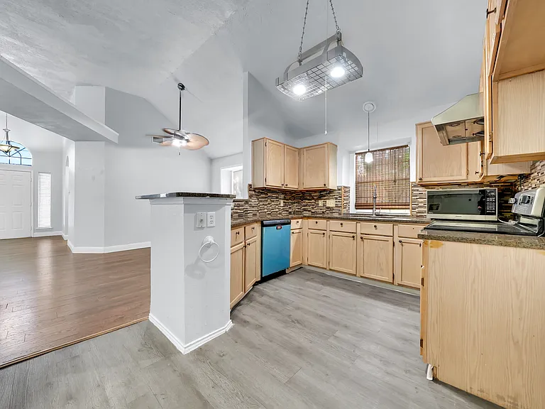 1802 Pendleton Rd — Photo 23
