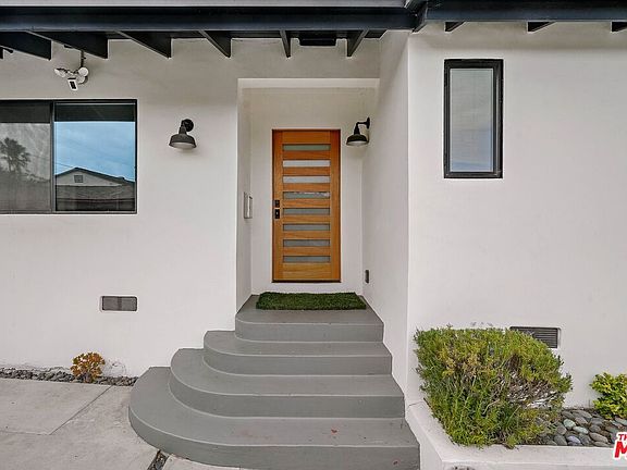 3rd image of 5922 Wrightcrest Dr