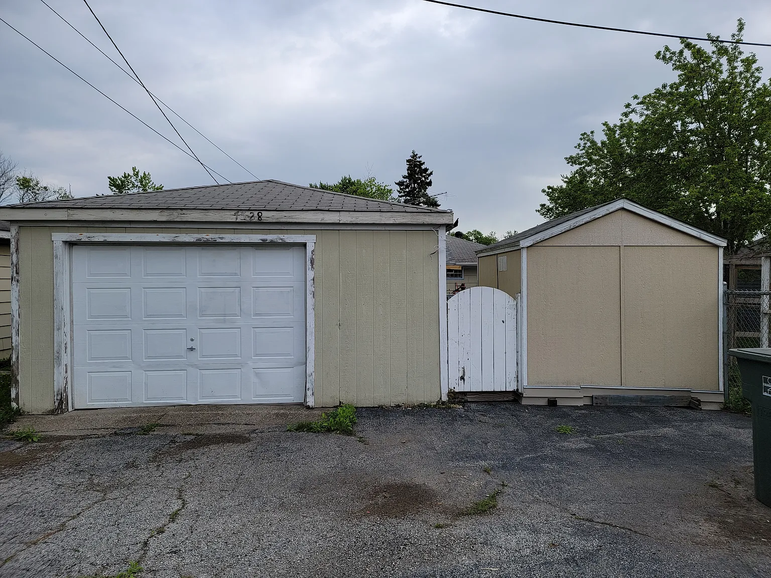 3 bed, 1128 sqft, $1,600 — Photo 2