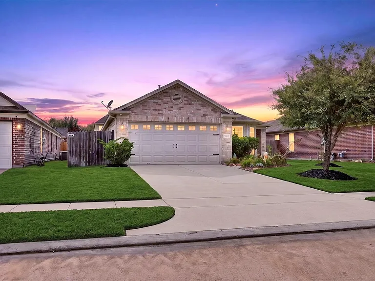 7815 Koloa River Ct — Photo 2