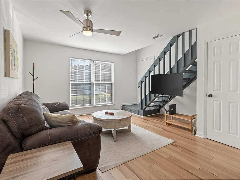 2494 Etiwan Ave #C12 — Photo 1