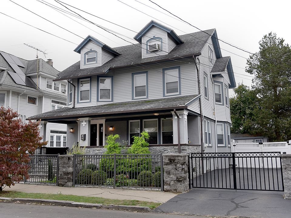 1st image of 64 Livingston Pl