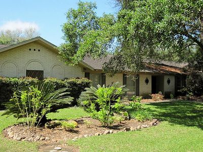 613 Melody Ln, Eagle Lake, TX, 77434