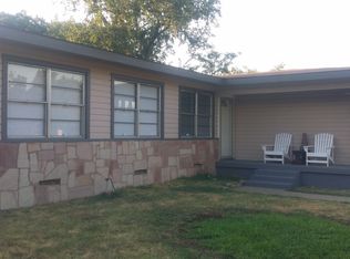 541 Buena Vista Dr, Hurst, TX 76053