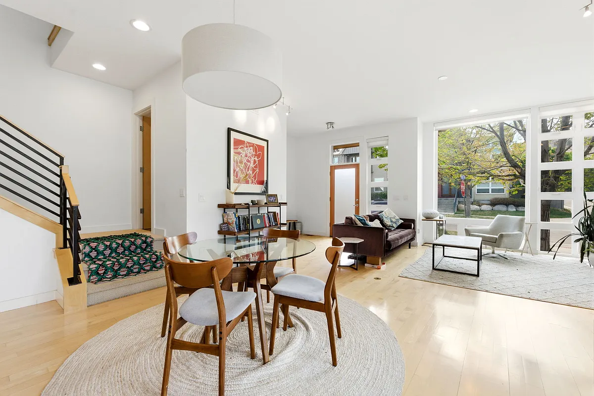 living and dinning room - 5146 5th St