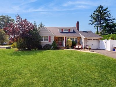 1354 Alton Road, Rockville Centre, NY, 11570