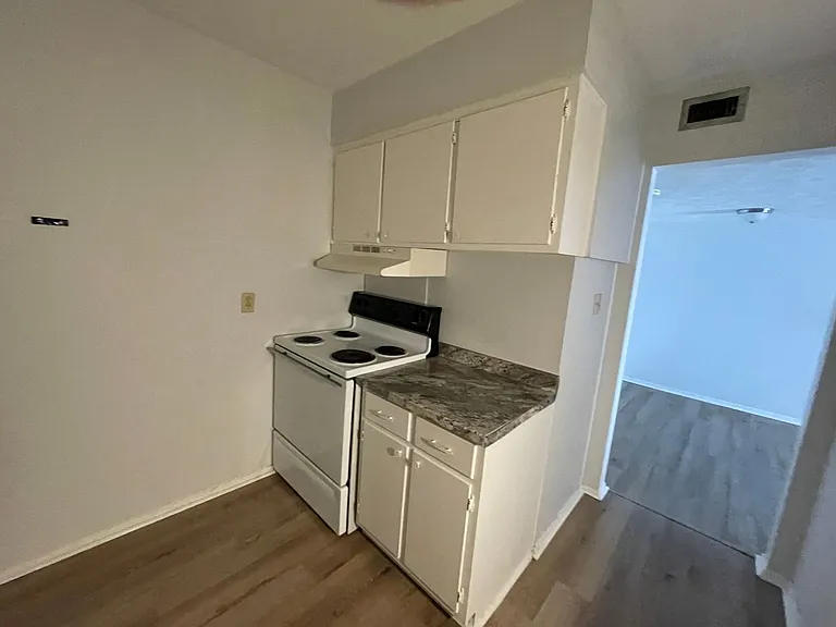 2020 Continental Ave #228 — Photo 6