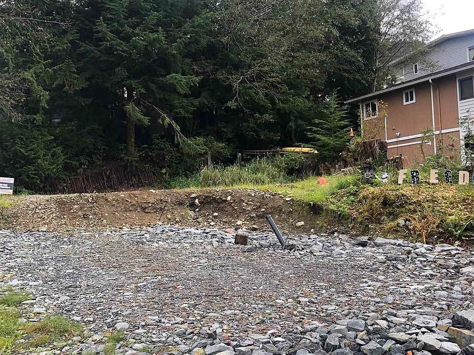 1st image of 3362 Hawkins Ave