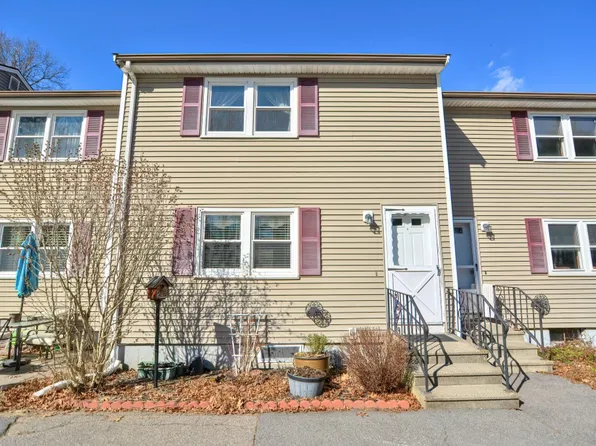2 Bryant St APT E, Freetown, MA 02702