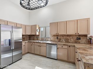 3412 S Waterfall Dr, Green Valley, AZ 85614