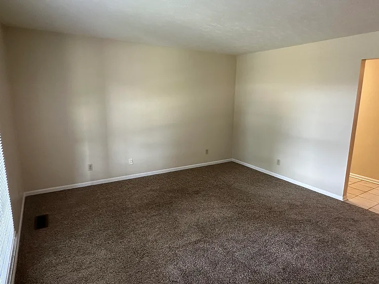 415 Ridgewood Ln #2 — Photo 16