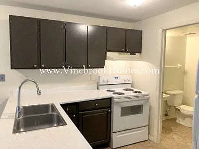 8257 Mount Carmel St — Photo 6