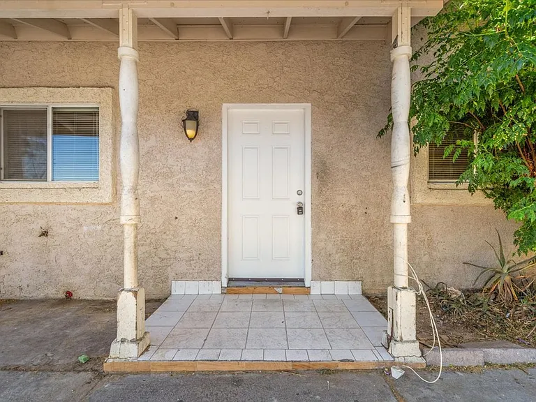 3421 E Twining Ave — Photo 3