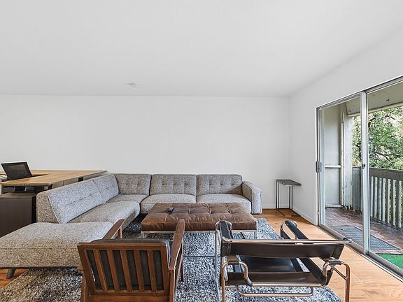 3rd image of 4837 Cedar Springs Rd APT 311