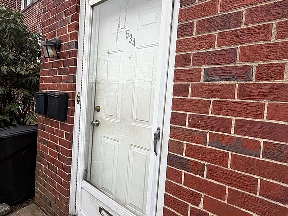 2nd image of 534 Maryland Ave #1