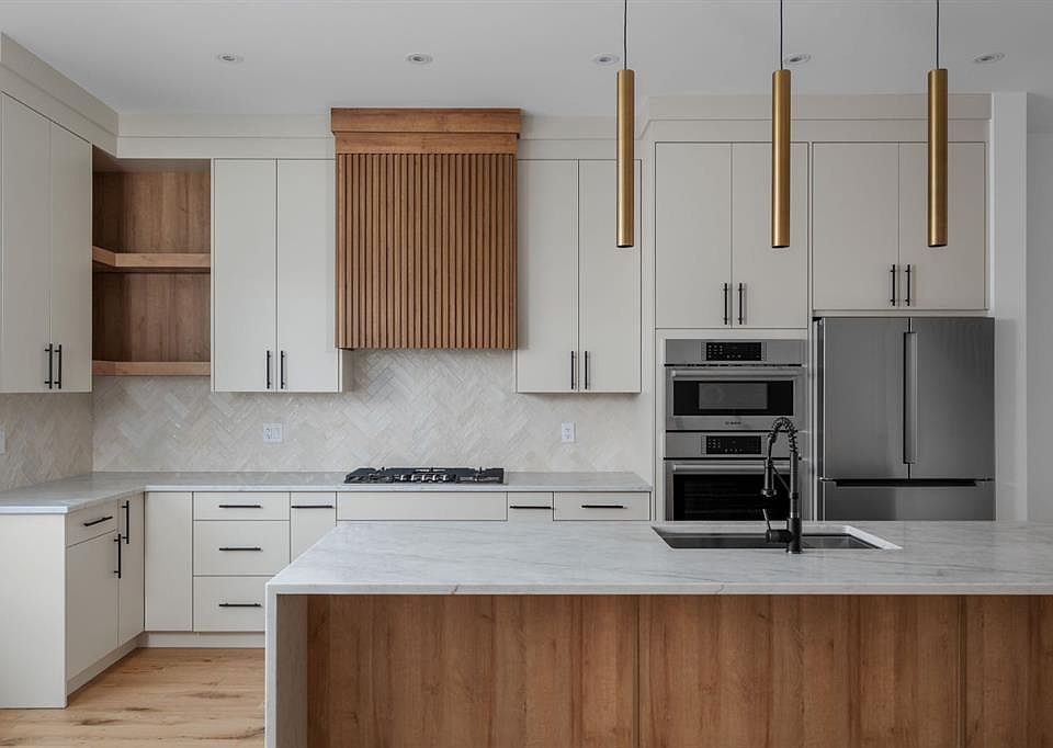 1st image of 2229 E 36th St SW