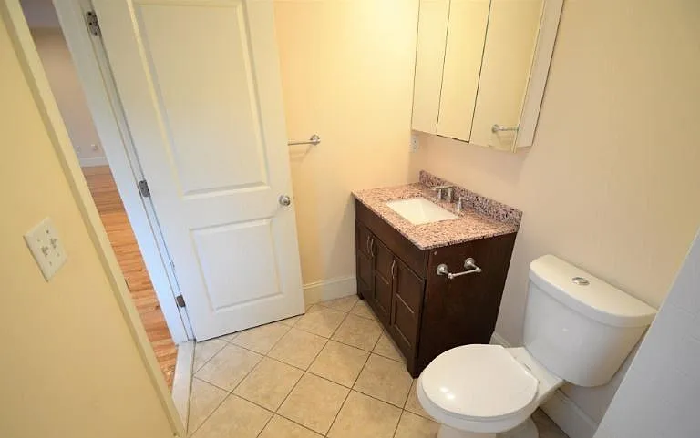 25 Lothrop St #2 — Photo 17