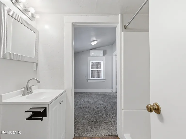 309 N Mount Vernon Ave — Photo 13