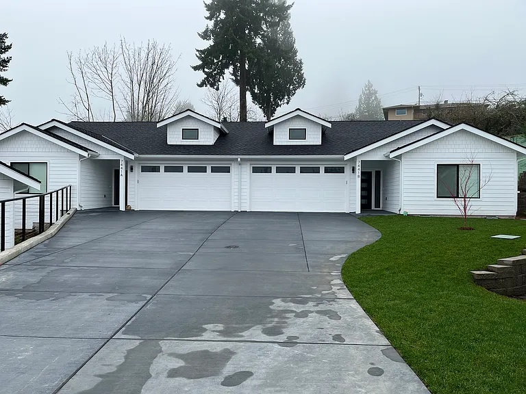 7421 Pioneer Way #7441A — Photo 2
