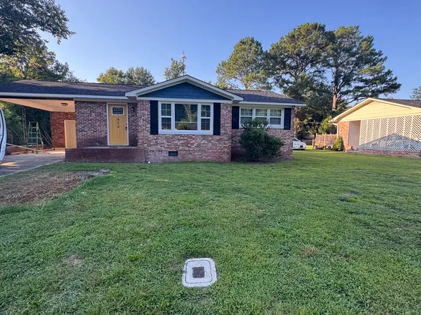 914 Wateree Blvd, Camden, SC 29020
