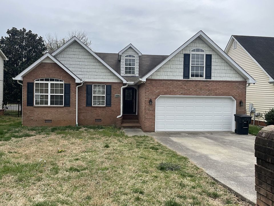 1st image of 2285 Oak Hill Dr