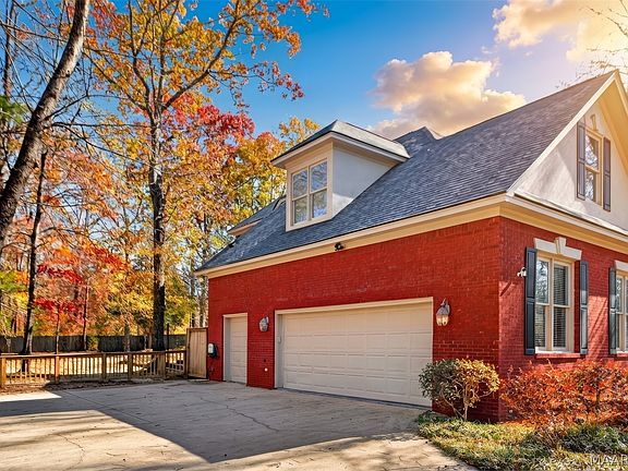 4th image of 8411 Timber Creek Dr