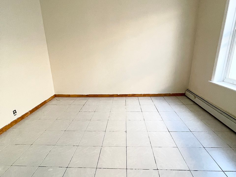 2nd image of 2305 Avenue Y Floor 2