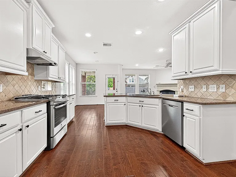 138 S Sawbridge Cir — Photo 12