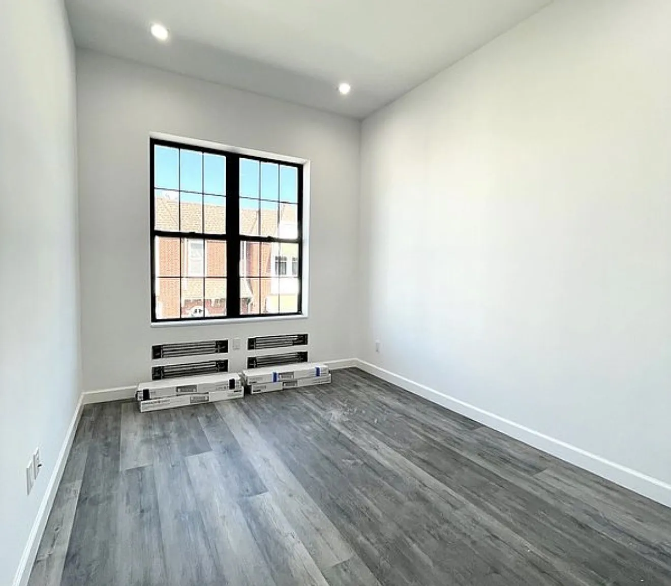 21-22 21st Road — Photo 4