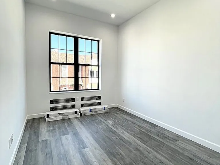 21-22 21st Rd #2 — Photo 6