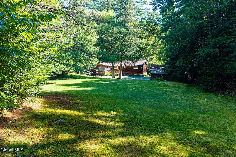 3rd image of 75 White Schoolhouse Road