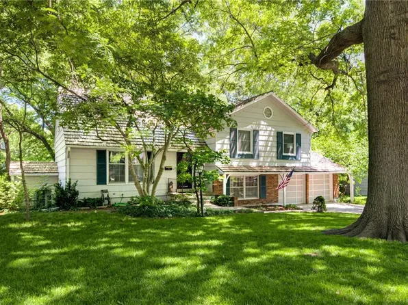 7225 Booth St, Prairie Village, KS 66208