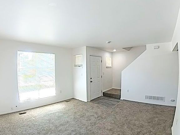 4th image of 305-377 E Missouri Ave #24