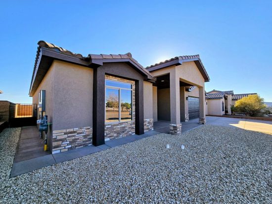 931 Chicory Dr, Alamogordo, NM 88310