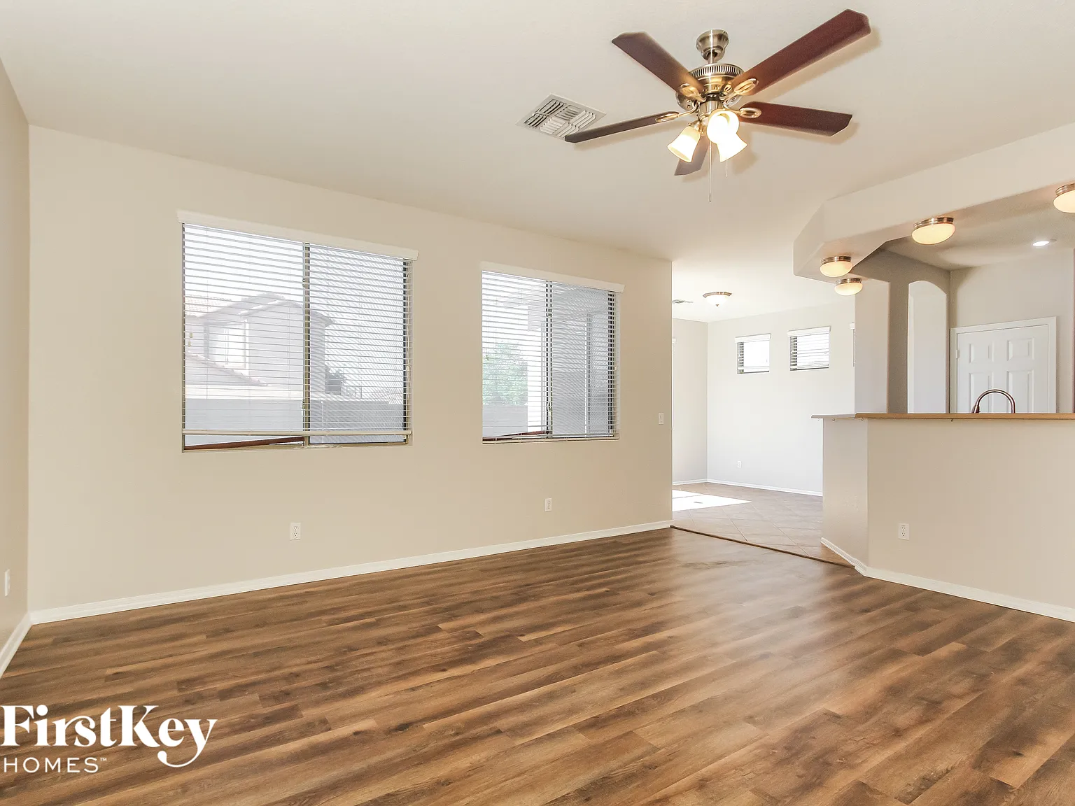 3 bed, 2.0 bath, 1804 sqft, $2,460 — Photo 3