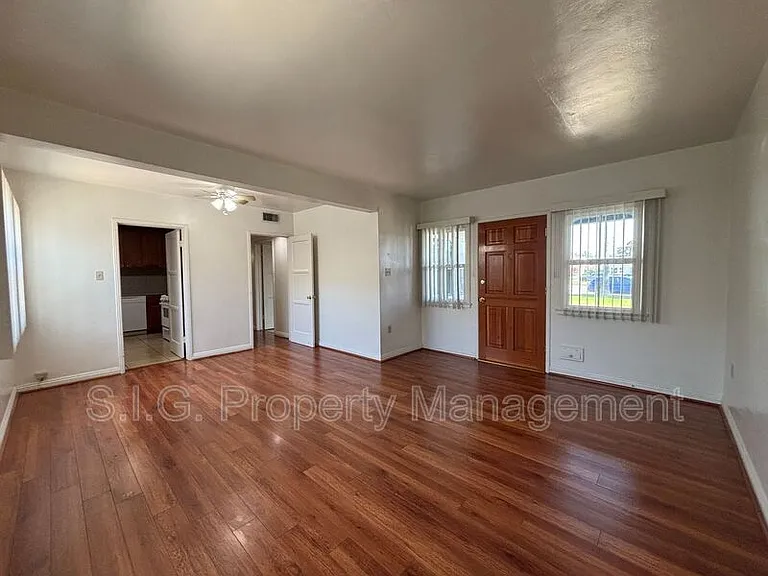 629 W Glenoaks Blvd #A — Photo 3
