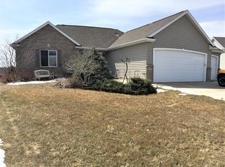 6147 Teal Ln NW, Rochester, MN 55901