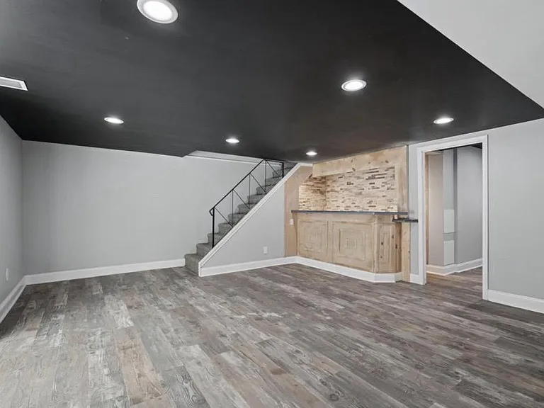 7256 Shalkop St — Photo 10