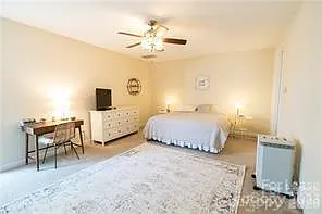 10517 Donahue Dr — Photo 15