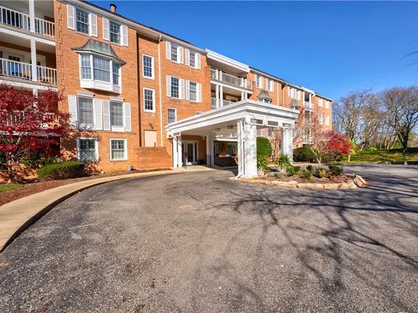 201 Kingsberry Cir APT 421, Pittsburgh, PA 15234