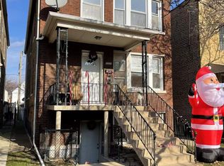2922 W 40th Pl #1, Chicago, IL 60632