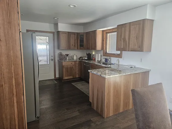 2402 E Riding Club Rd, Cheyenne, WY 82009