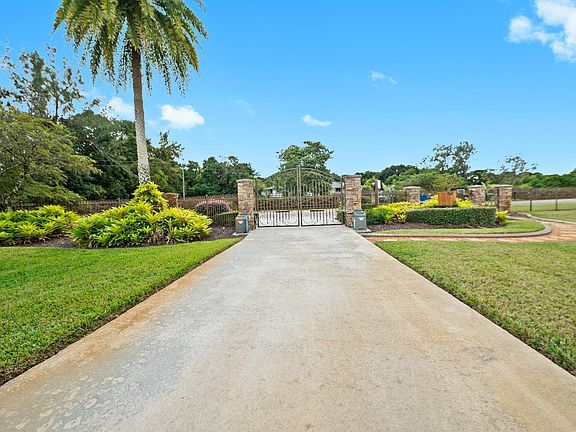 5th image of 17501 SW 54th Street