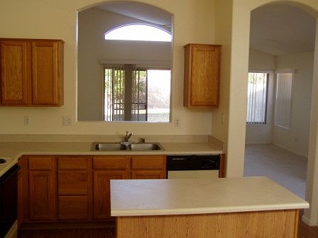 4th image of 2140 S Comanche Dr