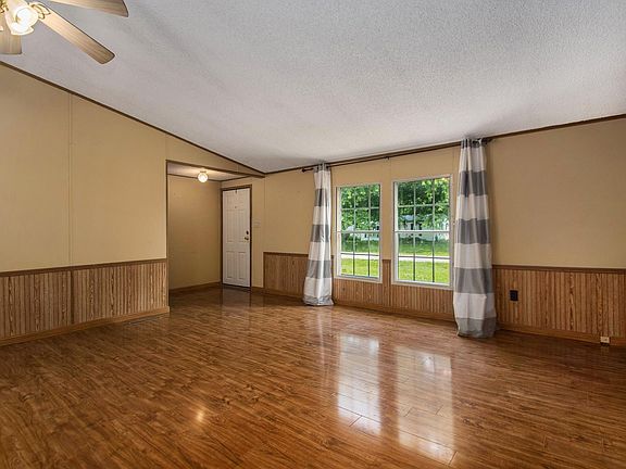 3rd image of 30160 Oriole St