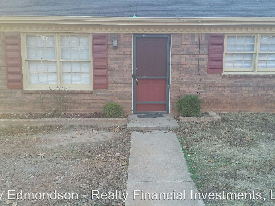 1st image of 511 Charleston Ln
