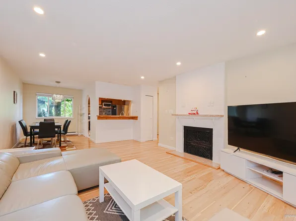 11656 Kingsbridge Dr, Richmond, BC V7A 4S1