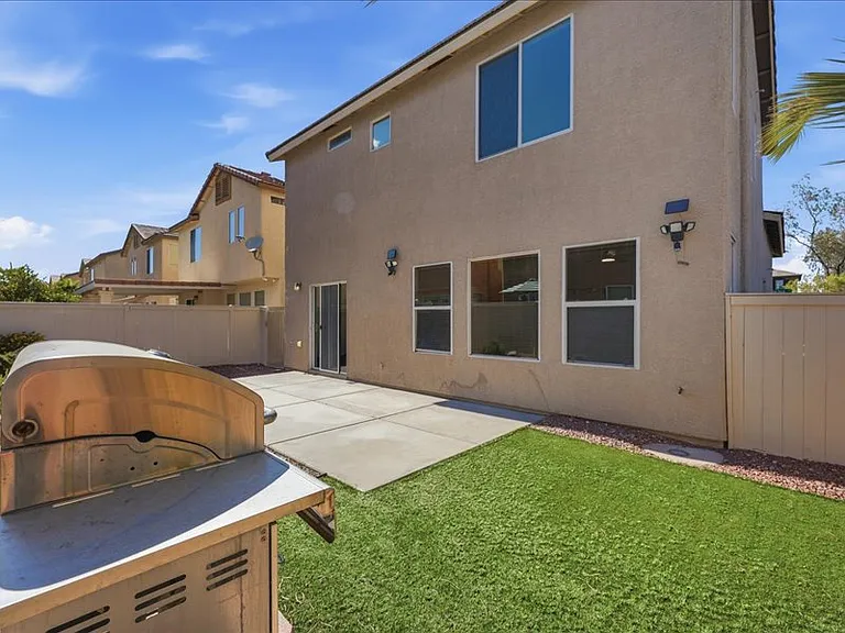 Chino Peak Ct — Photo 3